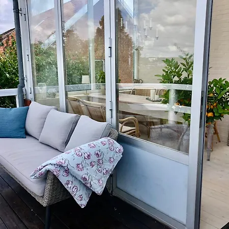 Charming Sunroom With Panorama View Randers