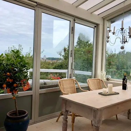 Apartment Charming Sunroom With Panorama View