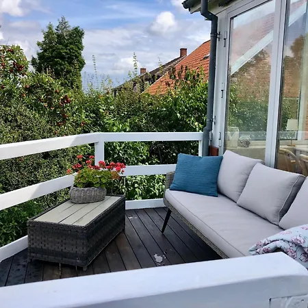 Charming Sunroom With Panorama View * Randers