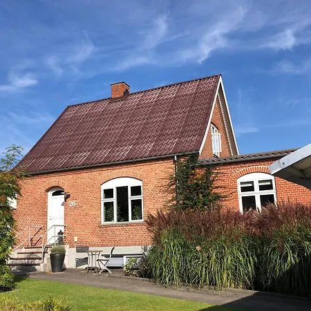 Daire Charming Sunroom With Panorama View