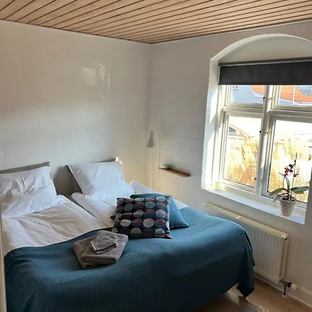 Charming Sunroom With Panorama View * Randers